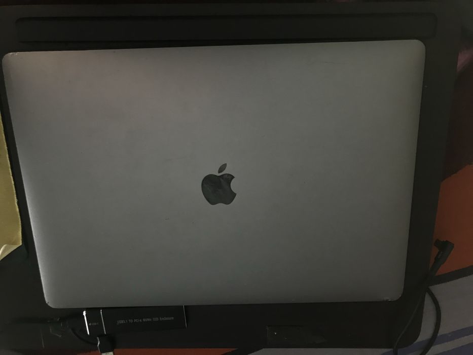 Ноутбук Macbook Pro 15 2017 16/256 з touchbar