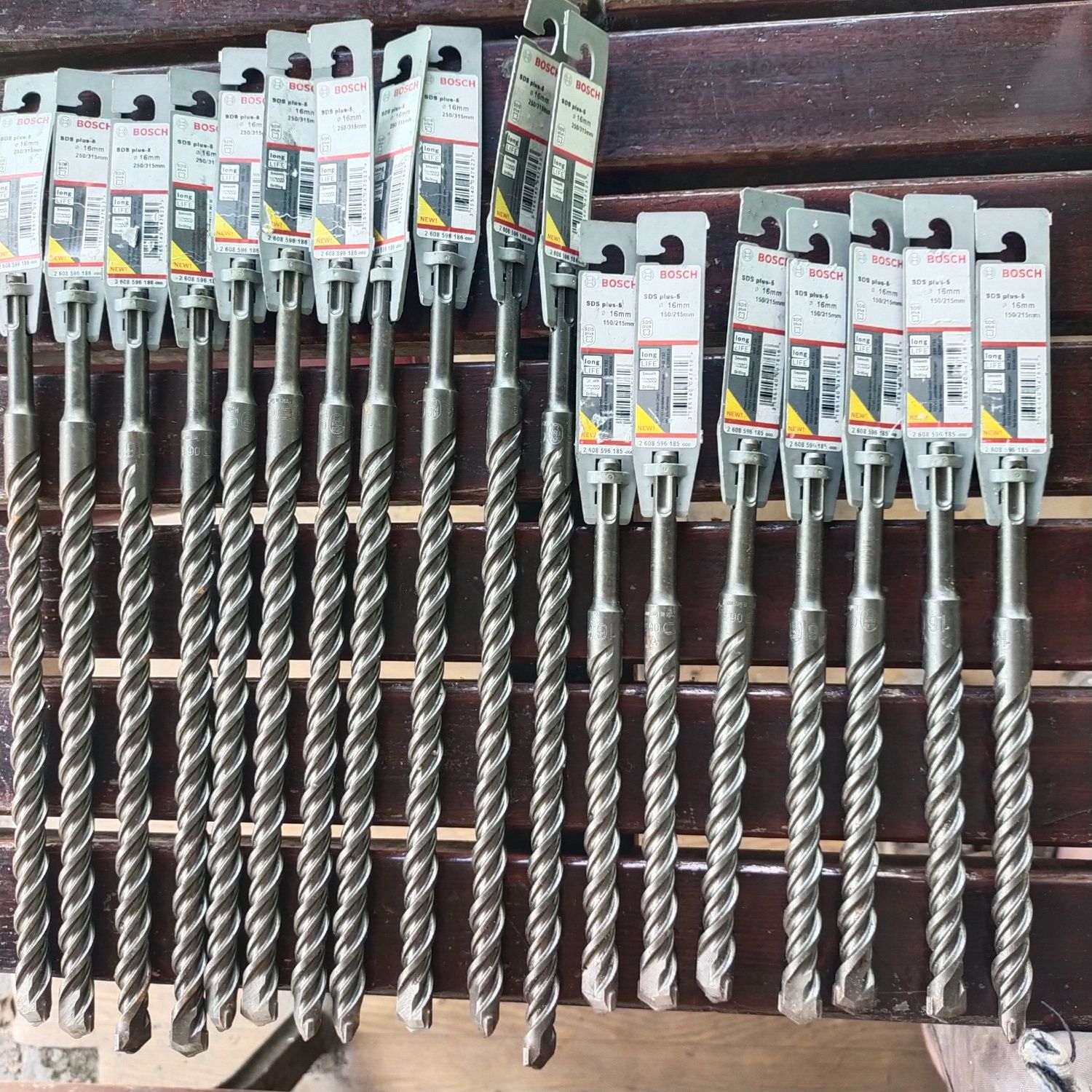 BOSCH Wiertło czterozwojowe 16 SDS - plus