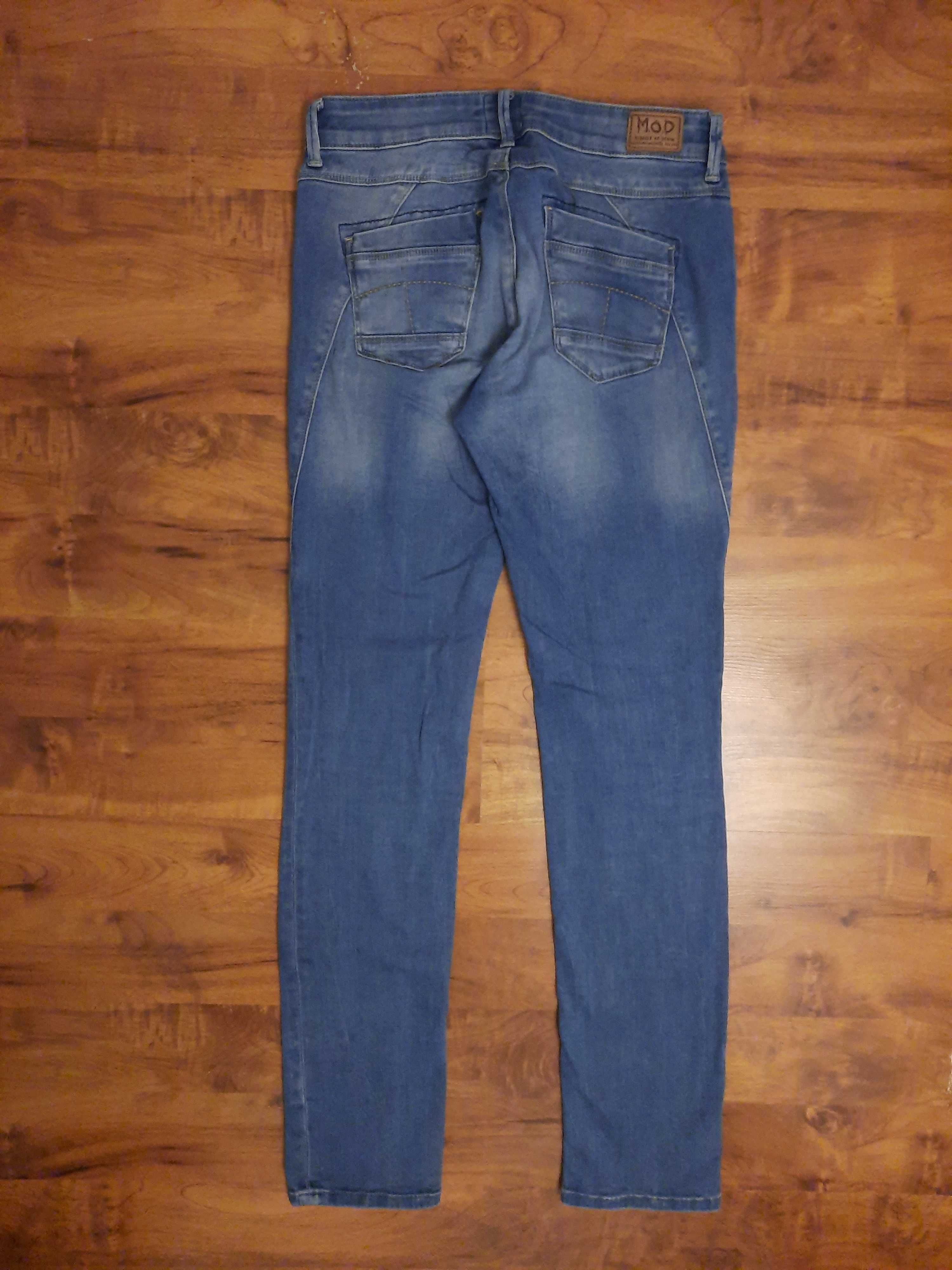 Jeansy spodnie jeansowe MOD Miracle of Denim W28L34 S