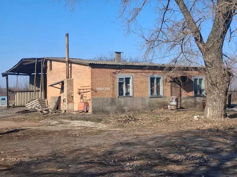 ОРЕНДА - комплексу нежитлових будівель і споруд, 319,8 м2 с.Селещина