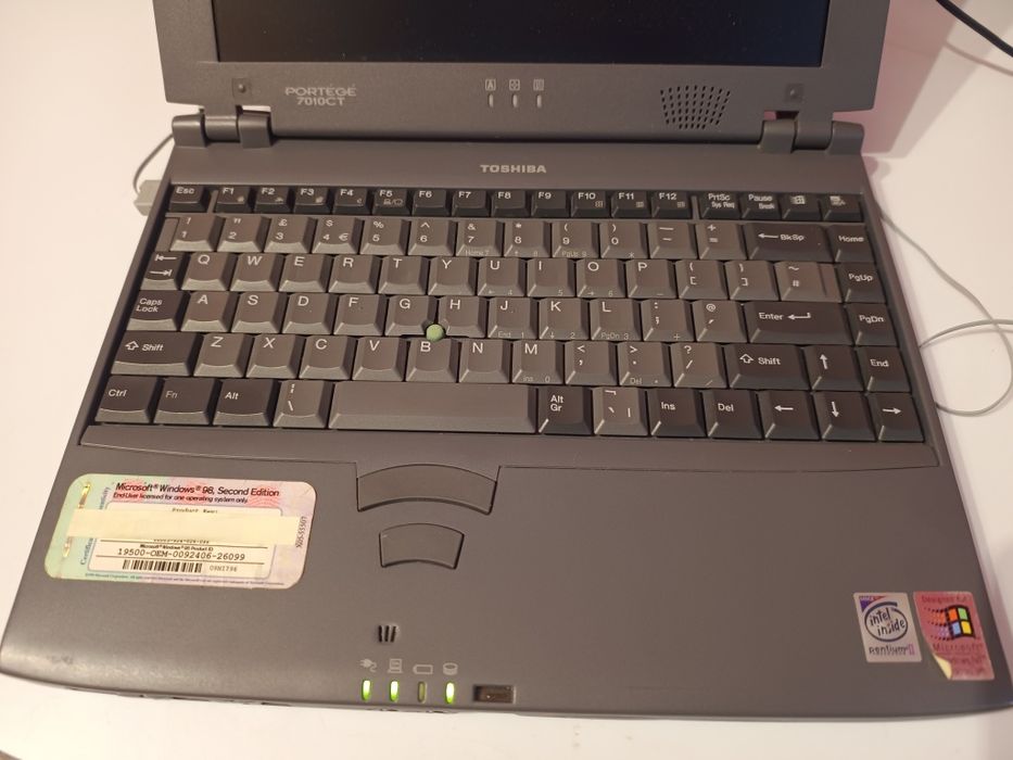 Retro Laptop Toshiba Portege 7010CT