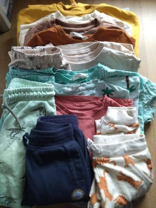 Sprzedam mix ciuchów dla chłopca od 110 do 128 plus kurtka