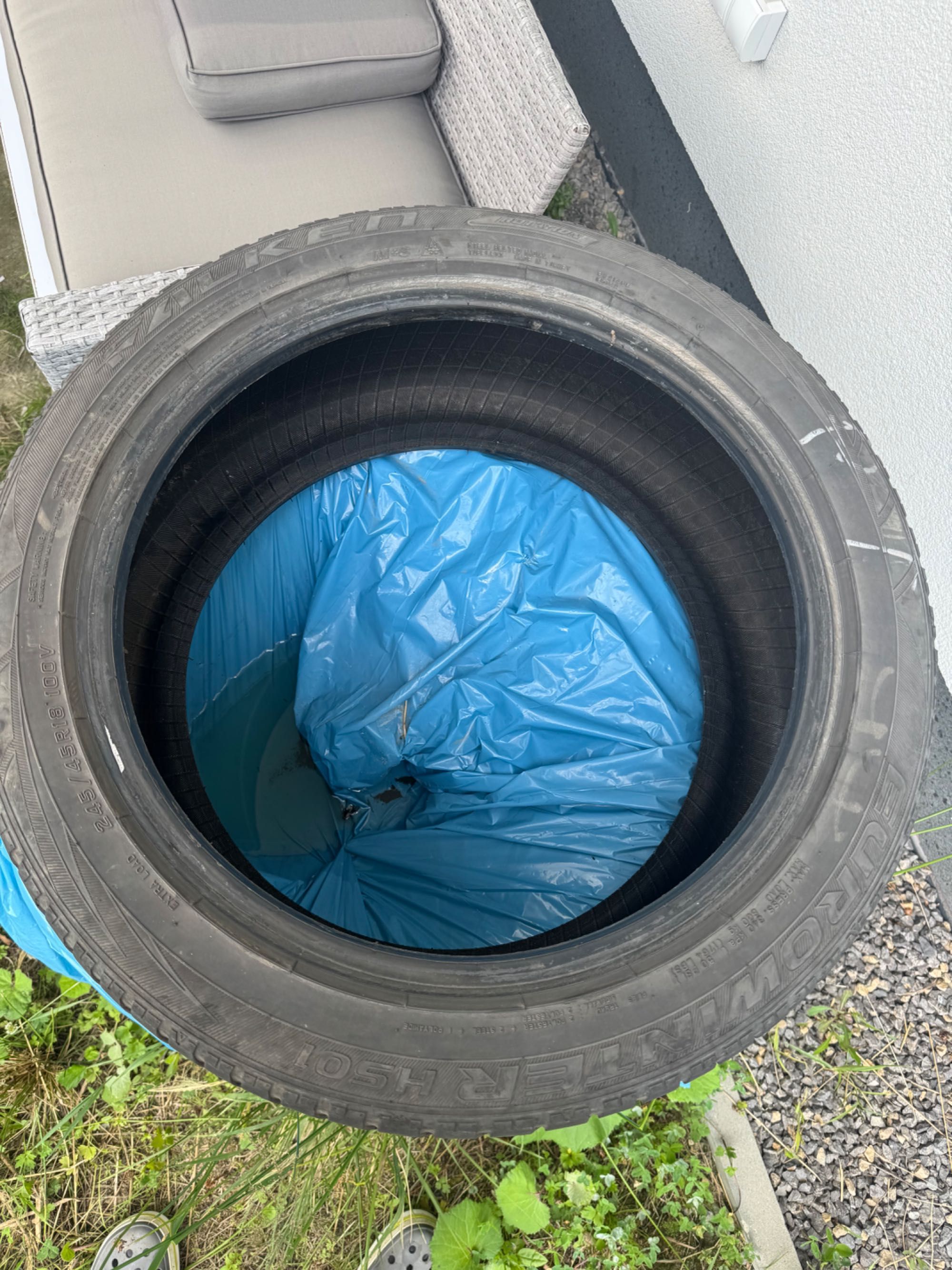 Opony Falken Eurowinter HS01 245/45/R18