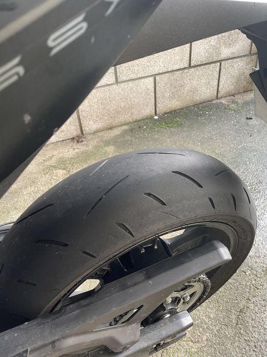 Suzuki GSX8R 2025 - Poucos kms!!