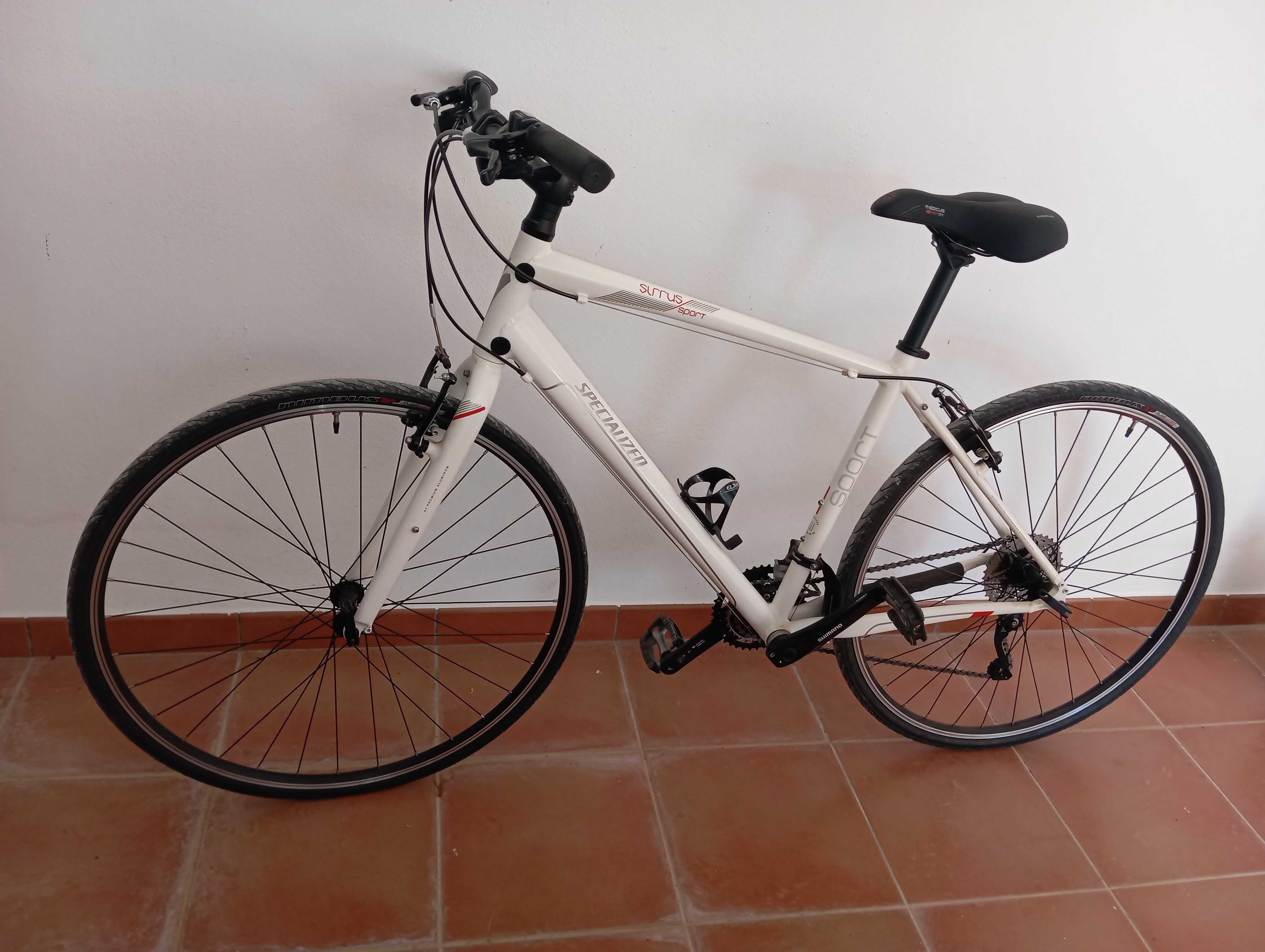 Bicicleta Specialized como nova