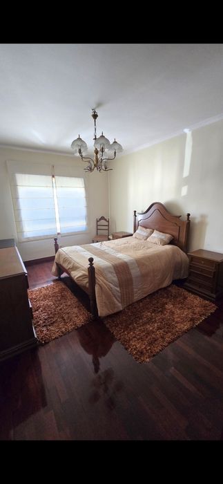 Mobilia de Quarto - Madeira Alta Qualidade - Maciça