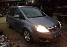Opel Zafira 1.9  do ano 2006 disponível para peças