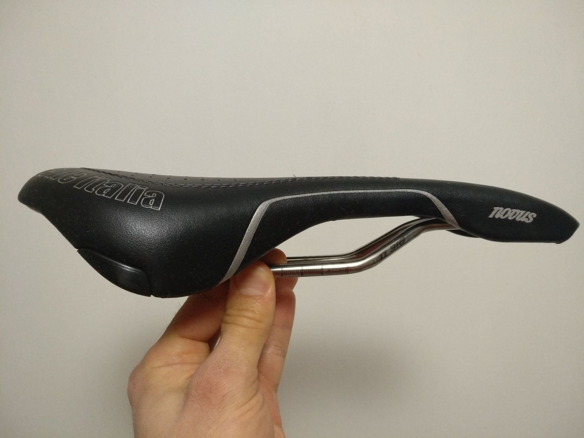 седло сидушка SELLE ITALIA Novus Endurance Ti 316 Flow