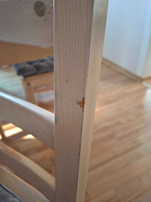 Sprzedam stół z krzesłami