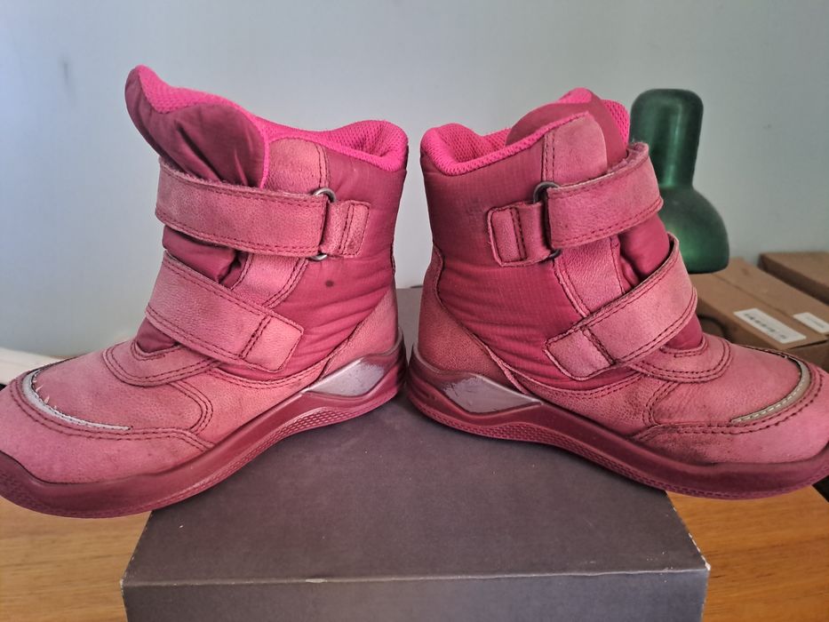 Продам дитячі ботіночки виробник ecco