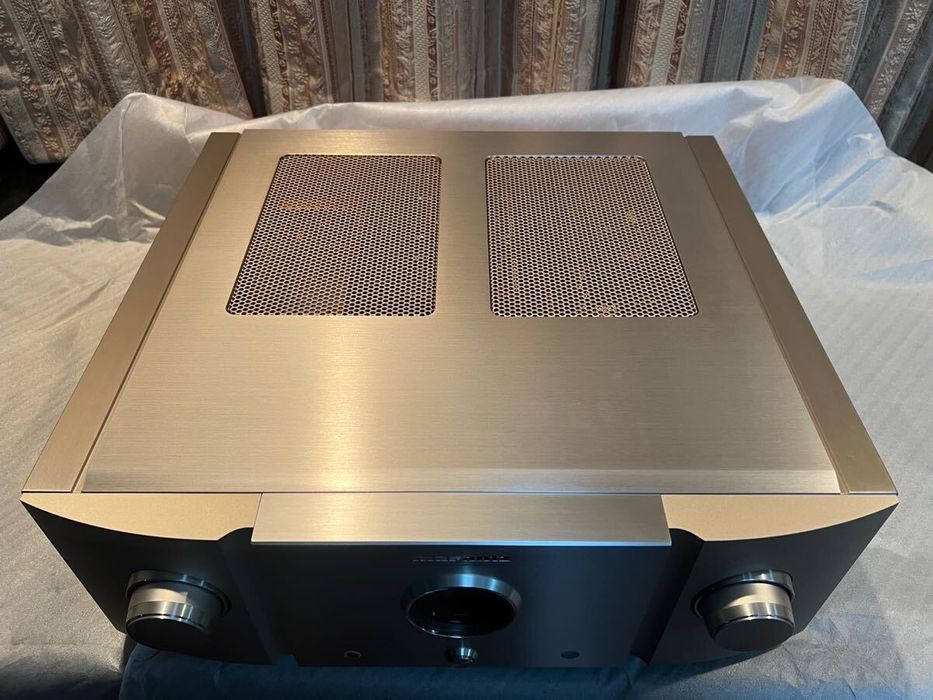Интегральный усилитель Marantz PM10