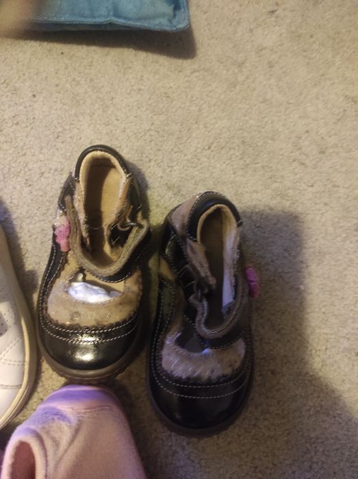 3 pares de sapatos de criança, tamanho 21