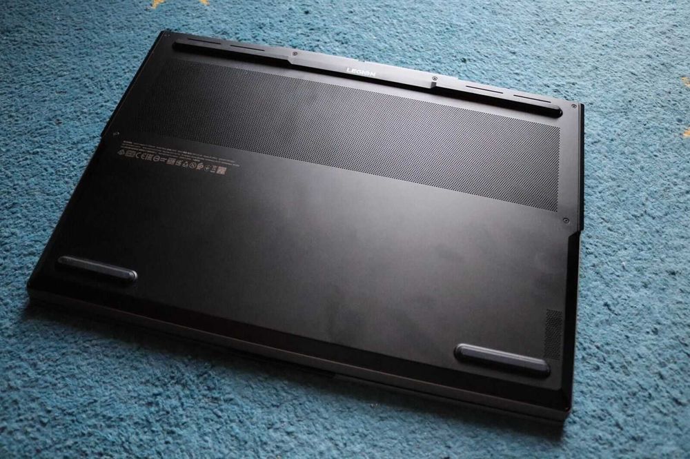 Lenovo Legion C7i 15 (Razer Edition) + Razer Basilisk X HyperSpeed