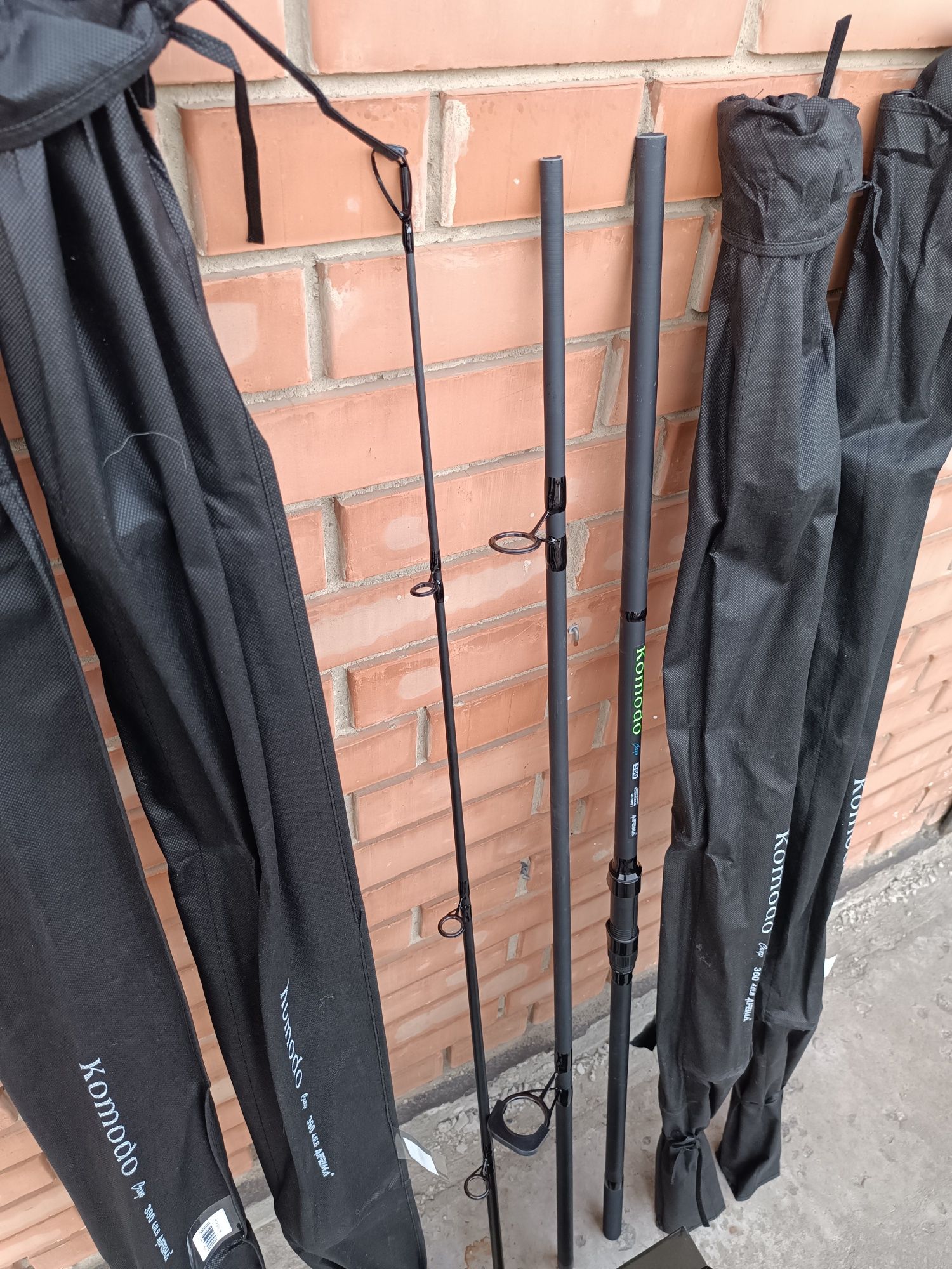 Акція.Карповик 3.60/3.90м 4lb + Flagman Magnum carp Feeder 5000