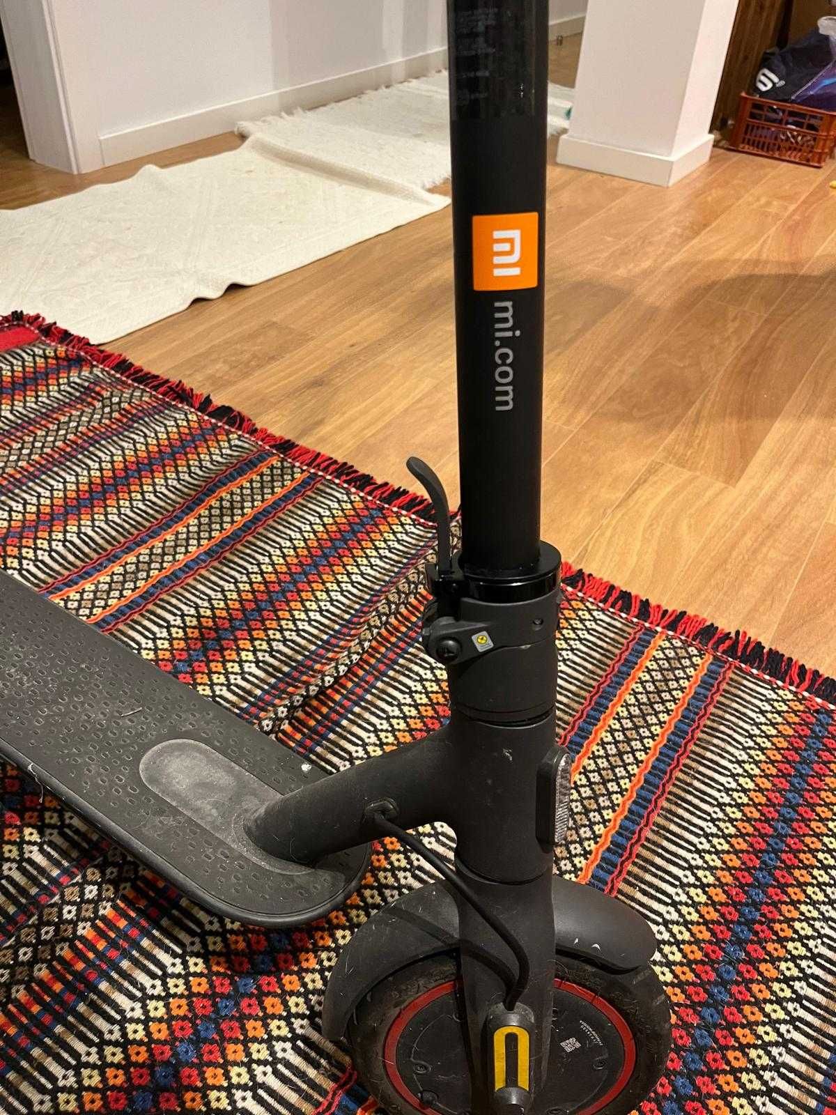 Vende-se Trotinete Elétrica Xiaomi Scooter 2 Pro