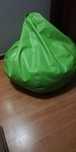 Vendo puff em pele cor verde 
Confor