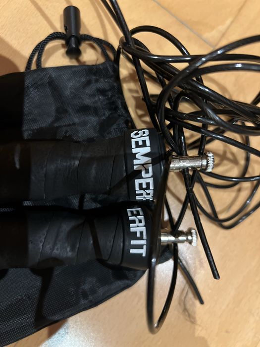 2 Cordas de saltar (SEMPERFIT e DOONE) como novas