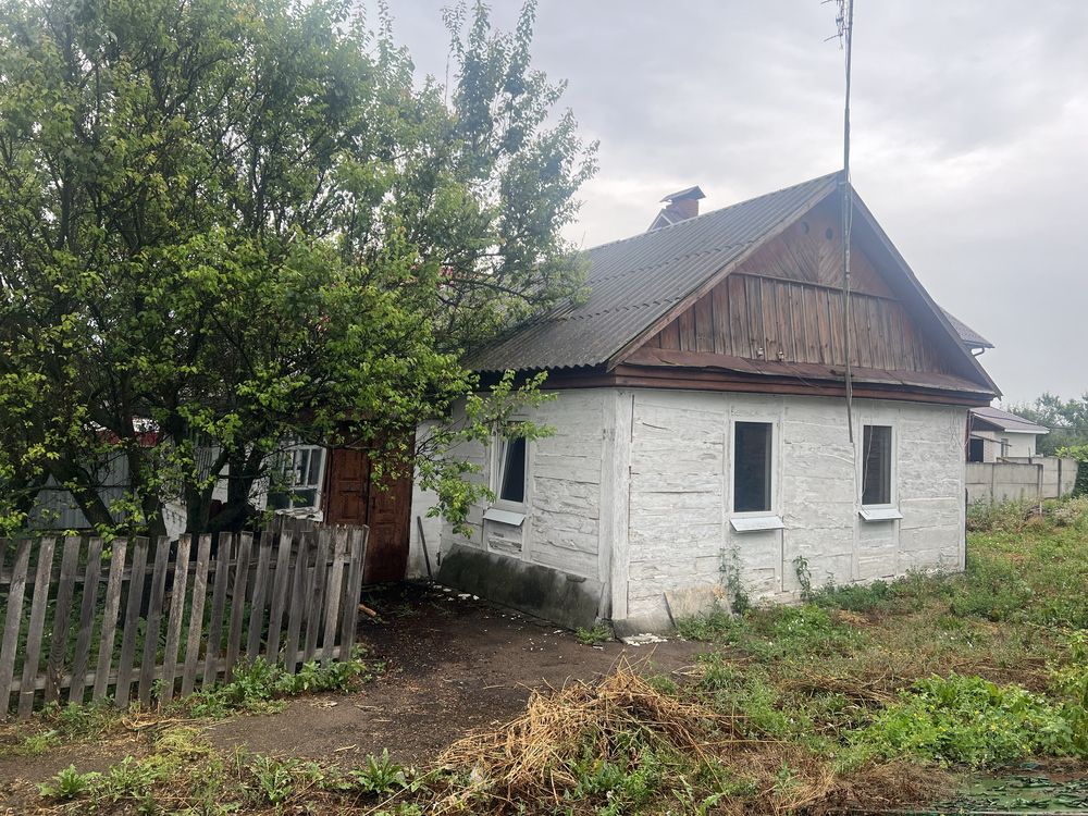 Продаж будинку в селі Лука