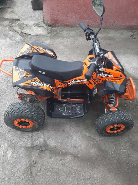 Квадроцикл дитячий електричний