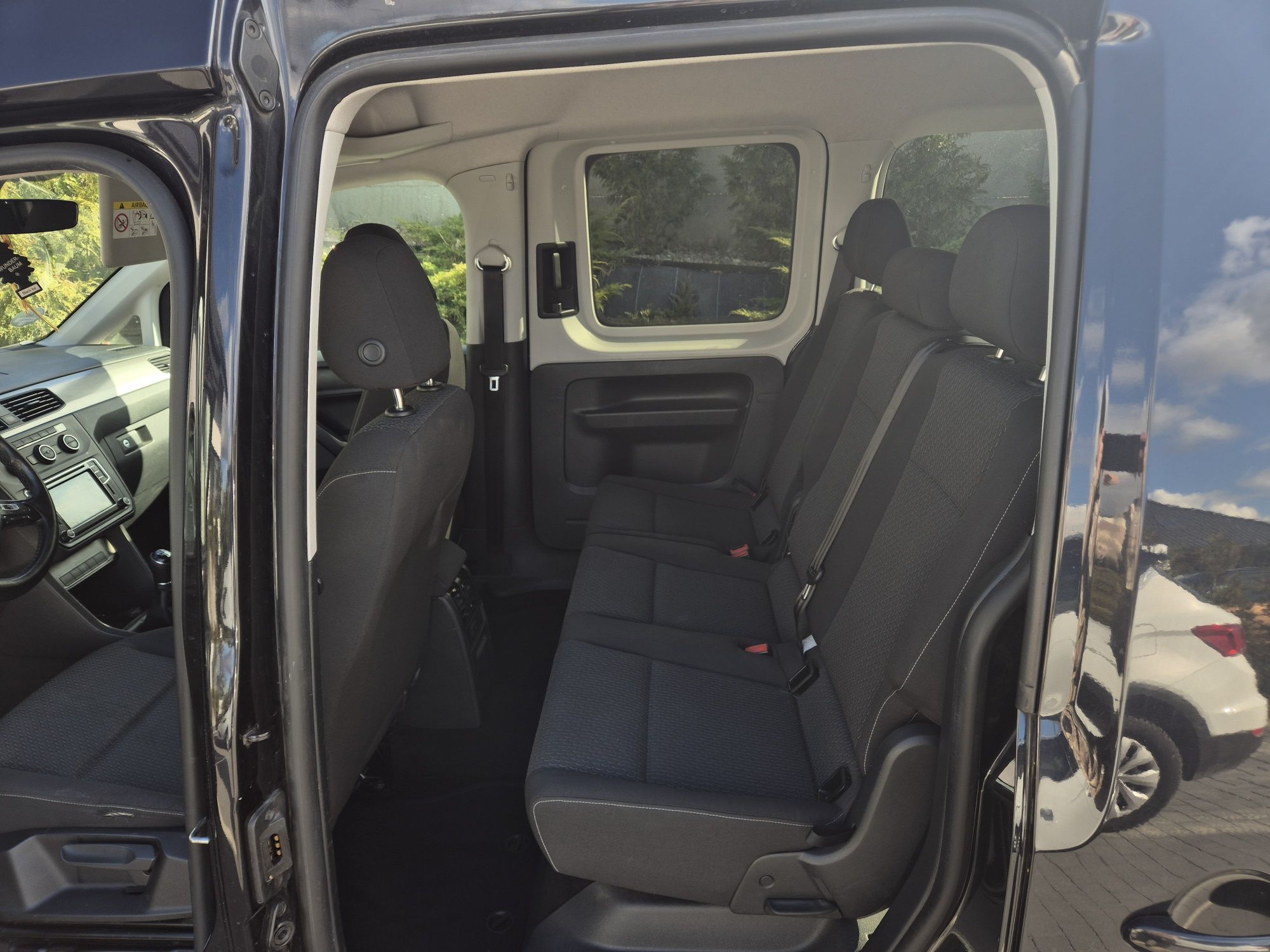 Vw Caddy przystosowany dla inwalidy PFRON