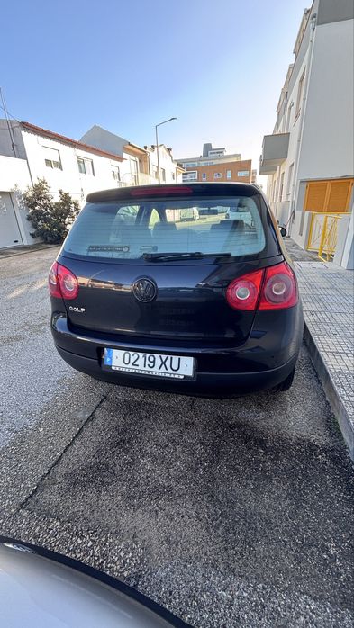 Vendo golf 5 segundo dono.