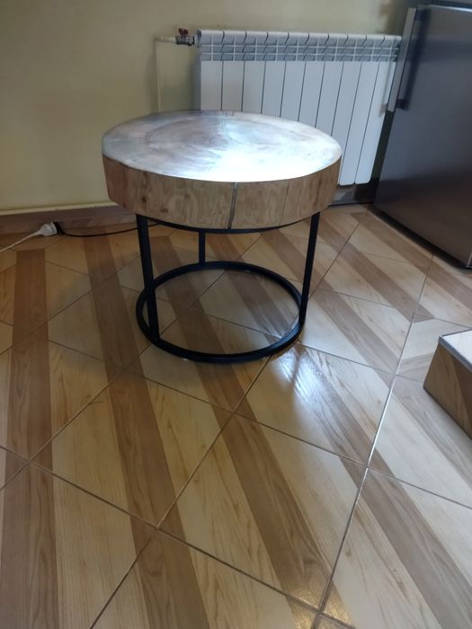 Stolik kawowy z plastra