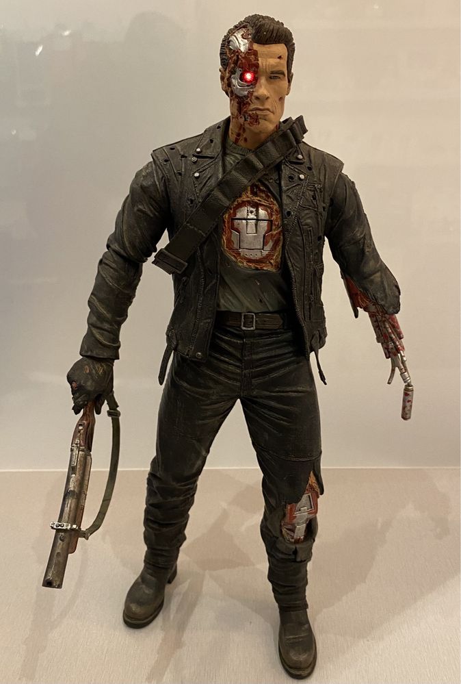 Figurka 32cm Terminator Arnold Schwarzenegger Neca 2009