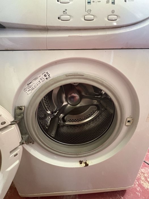 Продам стиральную машинку CANDY