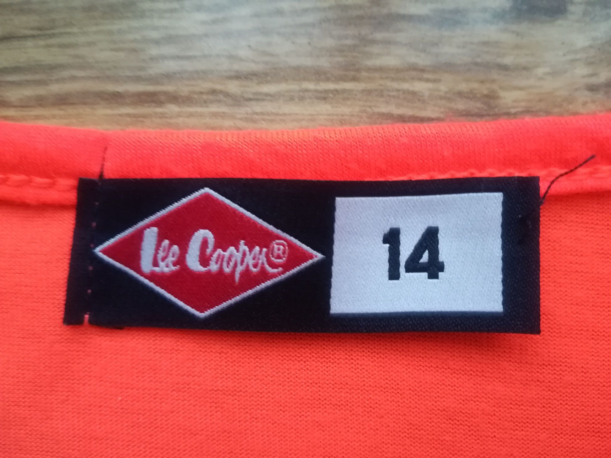 T- shirt marki Lee Cooper • kolor pomarańczowej czerwieni •