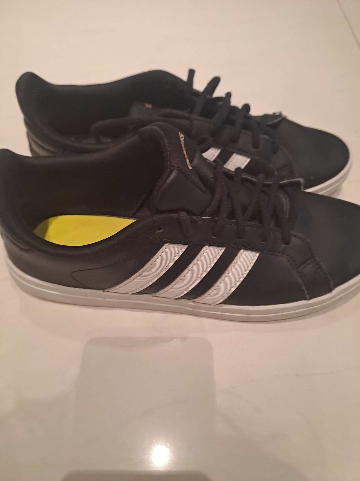Adidasy sneakersy czarne kultowe rozmiar 38