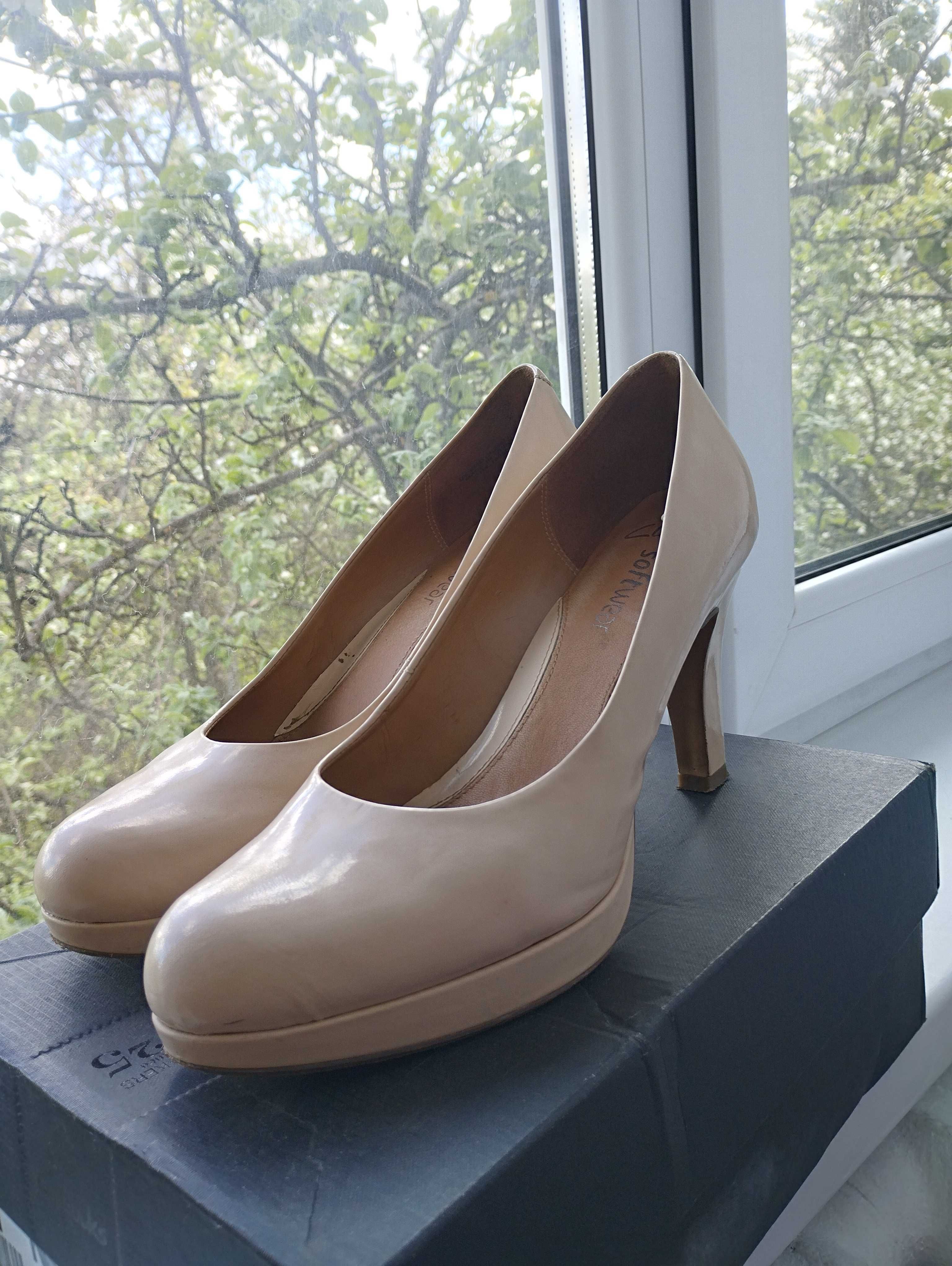 Жіночі шкіряні туфлі Clarks