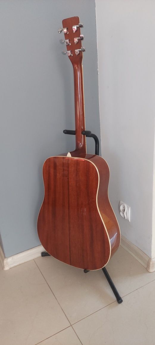 Gitara akustyczna MORRIS model 528, potężny dreadnought z lat 70-tych