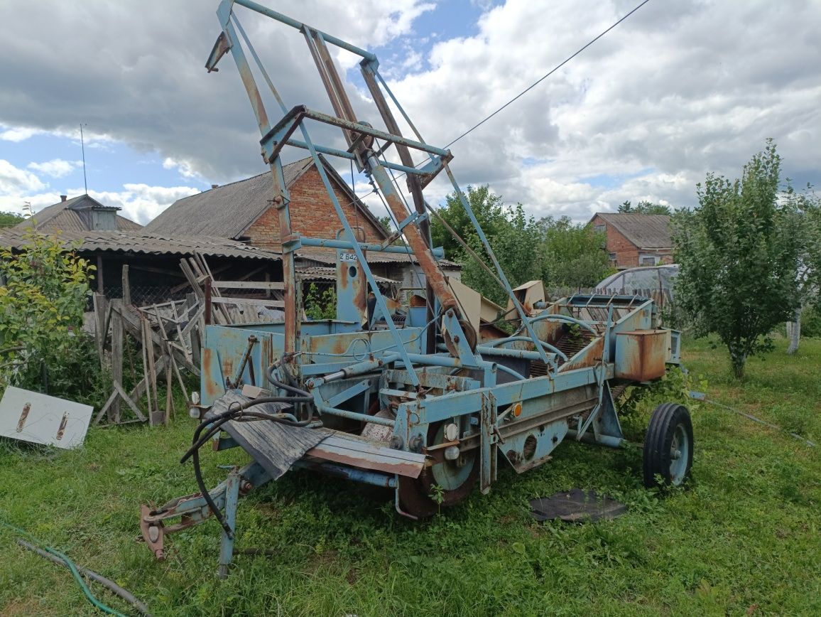 Картопляний комбайн karlik