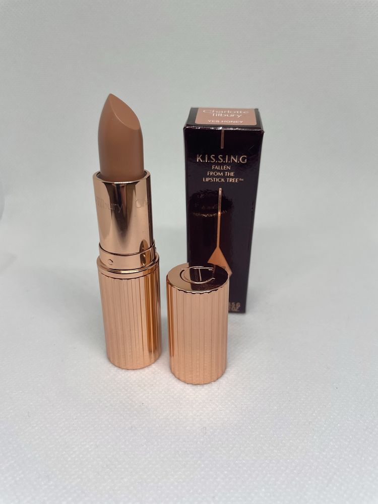 Charlotte Tilbury K.I.S.S.I.N.G Yes Honey