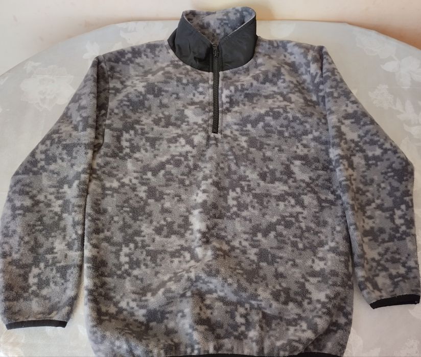 Толстовка на мальчика 7-9 лет