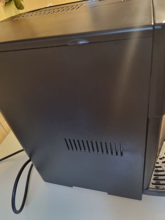 Ekspres  delonghi magnifica