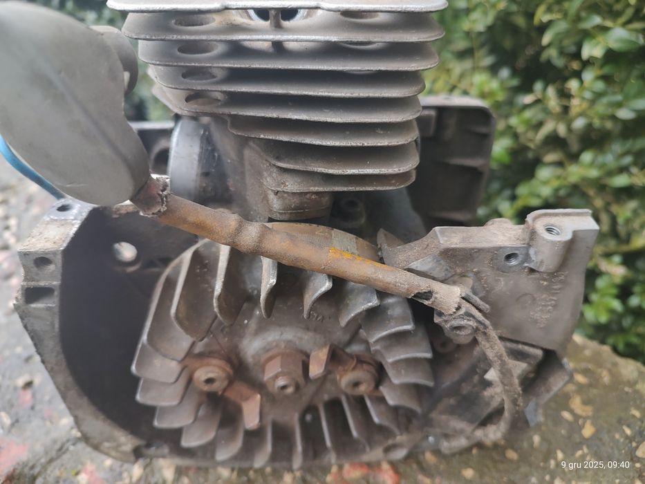 Husqvarna 343R  silnik