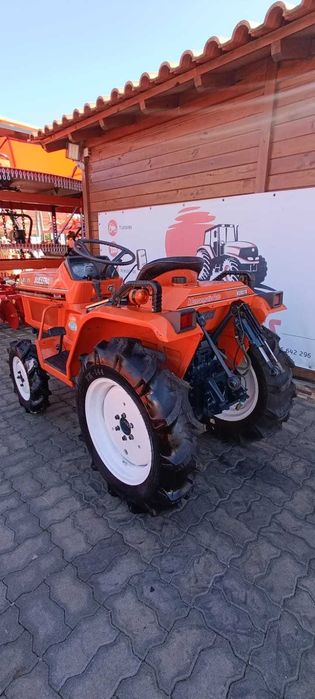 Campanha de Natal: Trator Kubota Bulltra B1-15 + 4 alfaias POUPE 1250€