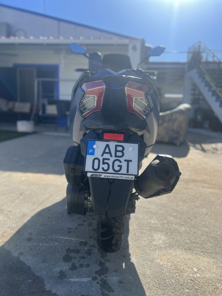 SCOOTER MITT 125 GTS