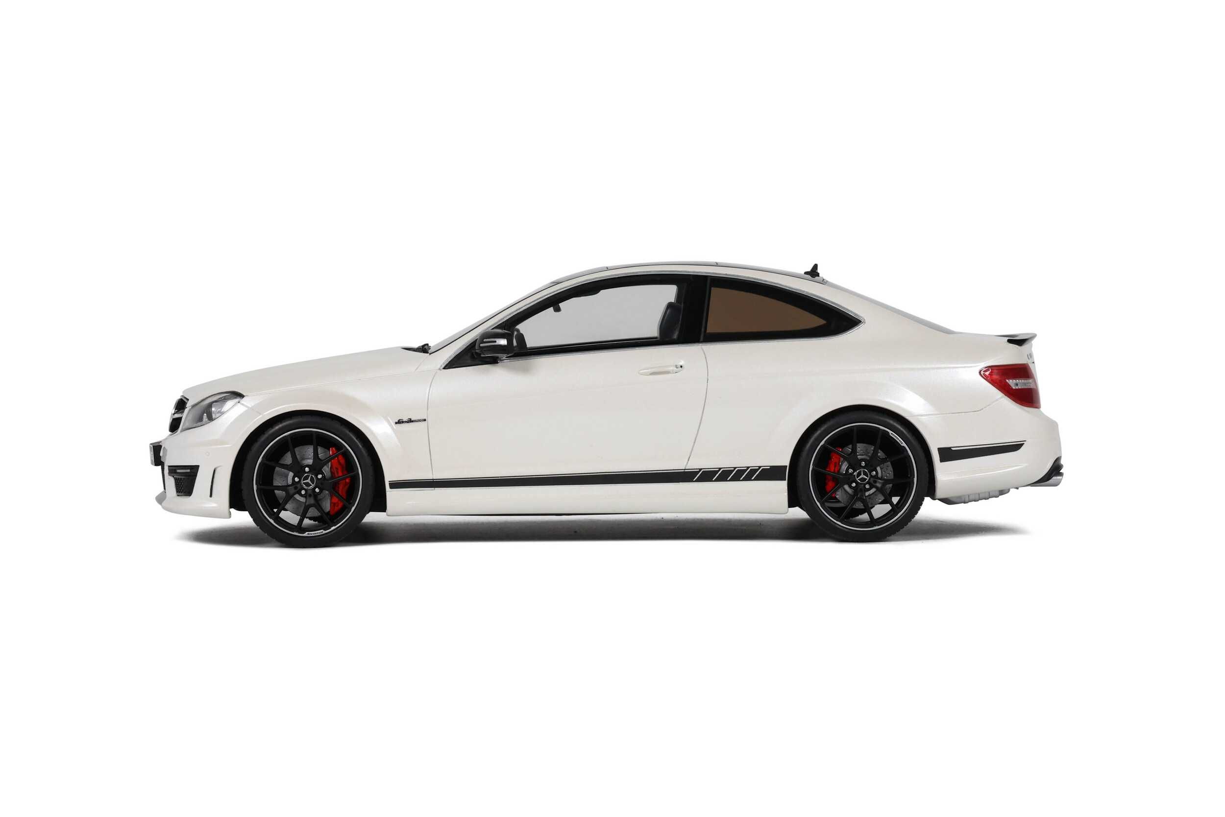 Mercedes C63 AMG W204 Edition 507 White GT Spirit 1:18