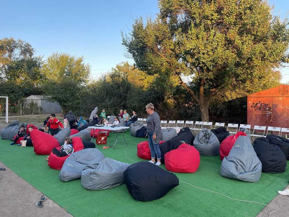 М'які безкаркасні пуфи від виробника, 24 насичених кольори