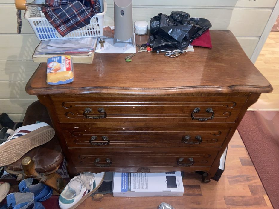 Szafka Prszedwojenna w dobrym stanie