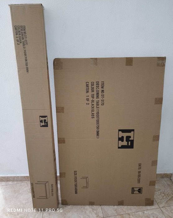 Mesa de vidro Monza nova .