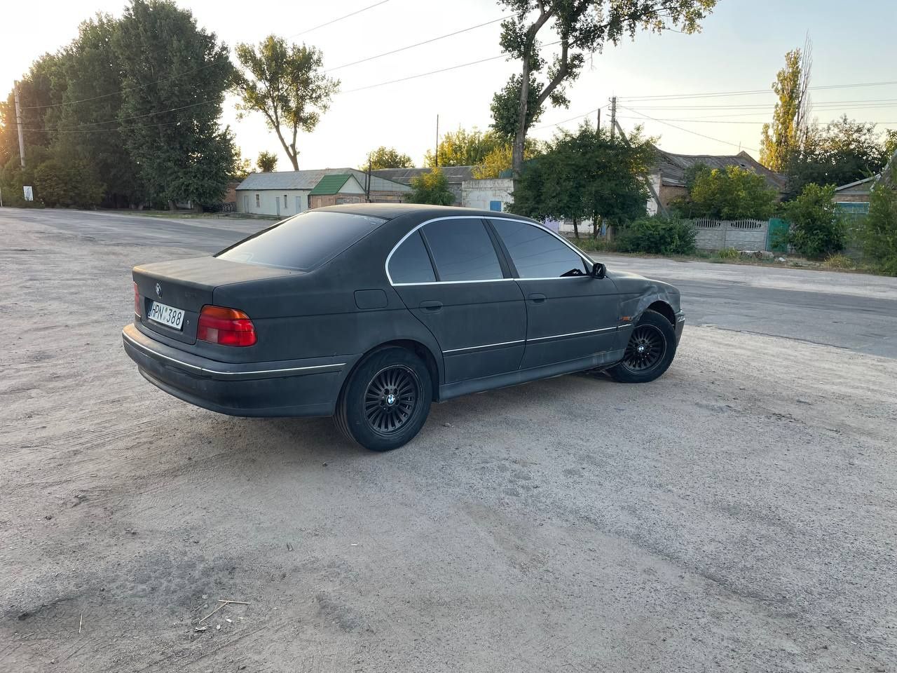 BMW E39 520i 2.0л