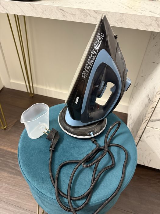 Zelazko bezprzewodowe parowe hoffen