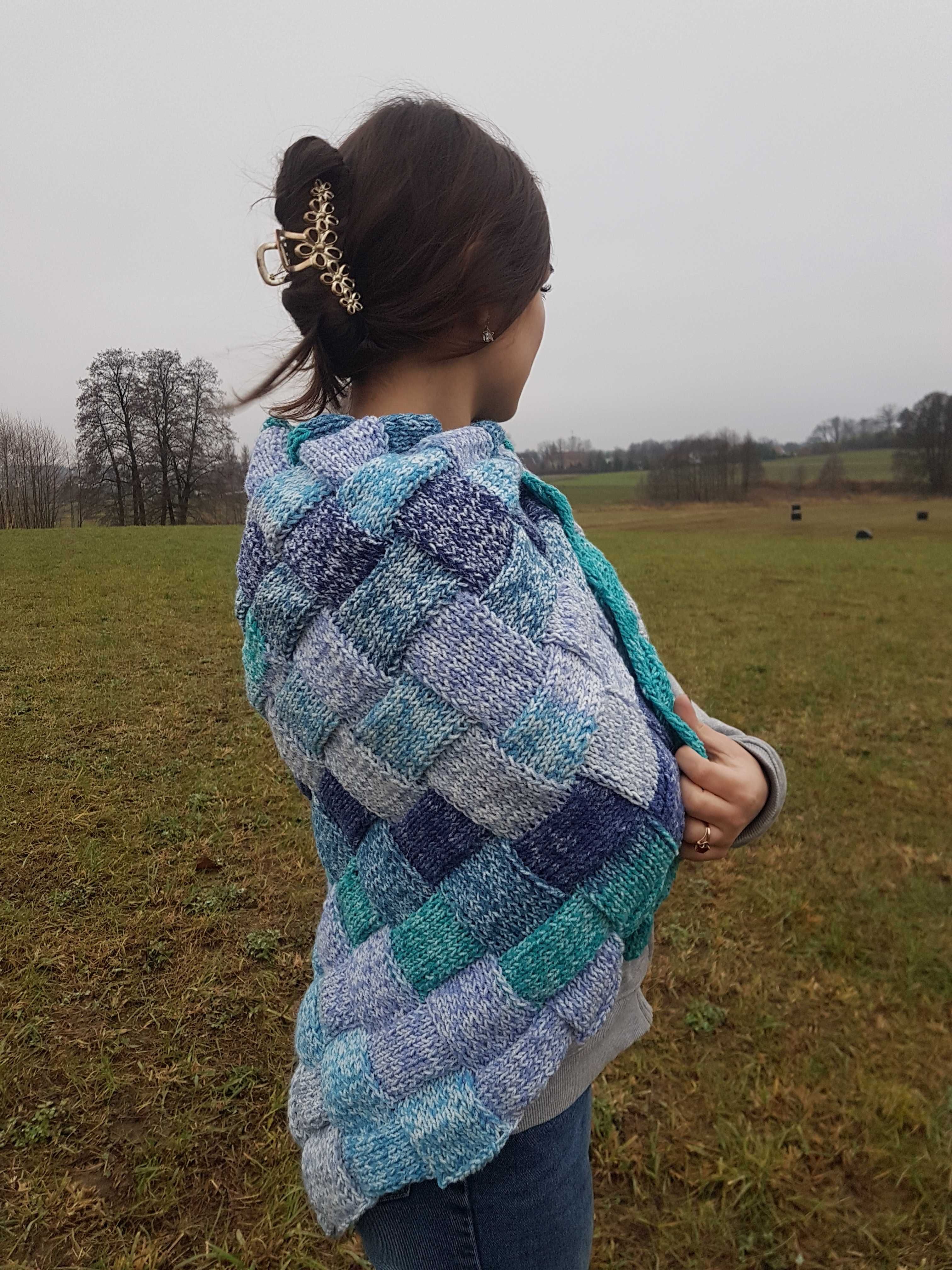 Chusta na drutach  entrelac rękodzieło handmade ręcznie robiona akryl