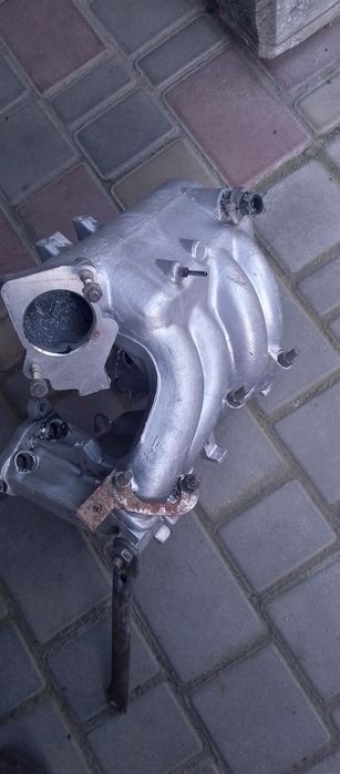 Впускний колектор ваз 2108-2110 8 кл