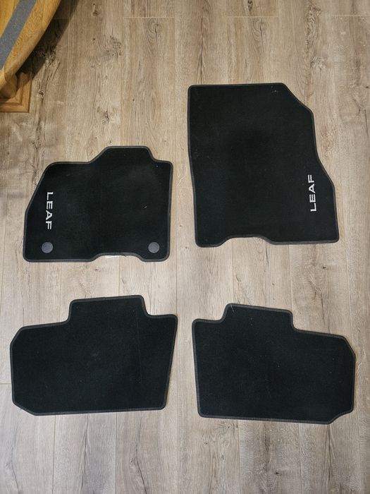 Килимки ворсові оригінальні для Nissan Leaf 2 2018-2022.Ідеальний стан