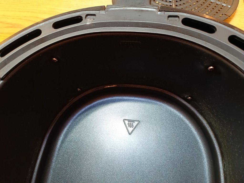 Frytkownica beztłuszczowa Tefal EY701D15