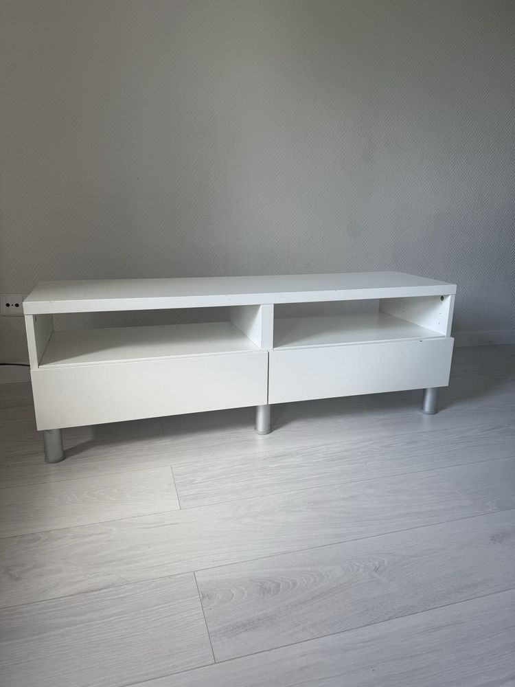 Szafka pod telewizor